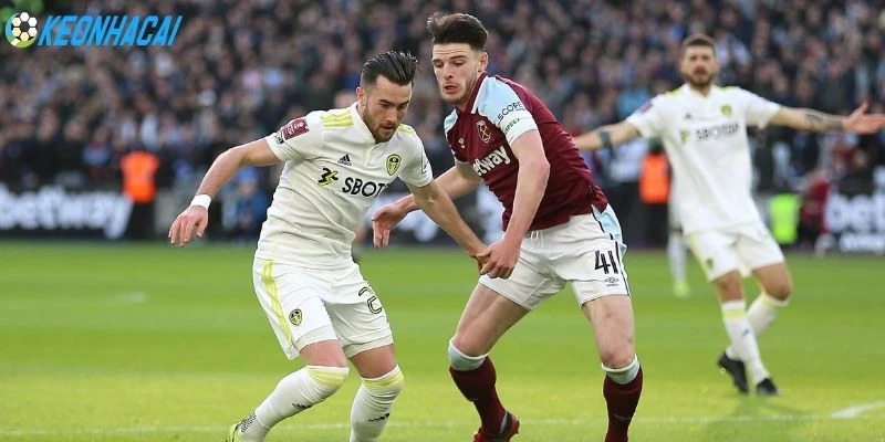 West Ham United vs Leeds United đều quyết tâm ghi bàn