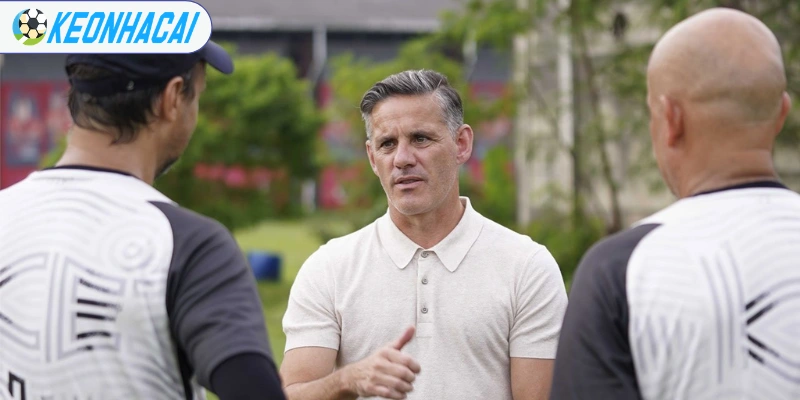 John Herdman linh hoạt thay đổi chiến thuật