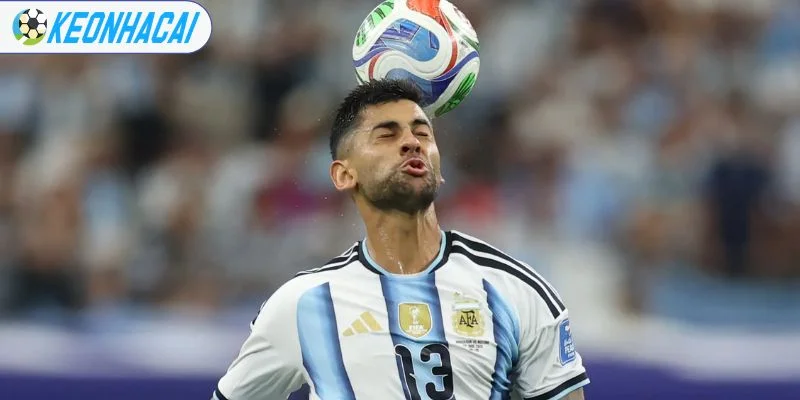 Vai trò quan trọng của bộ đôi trung vệ Argentina 